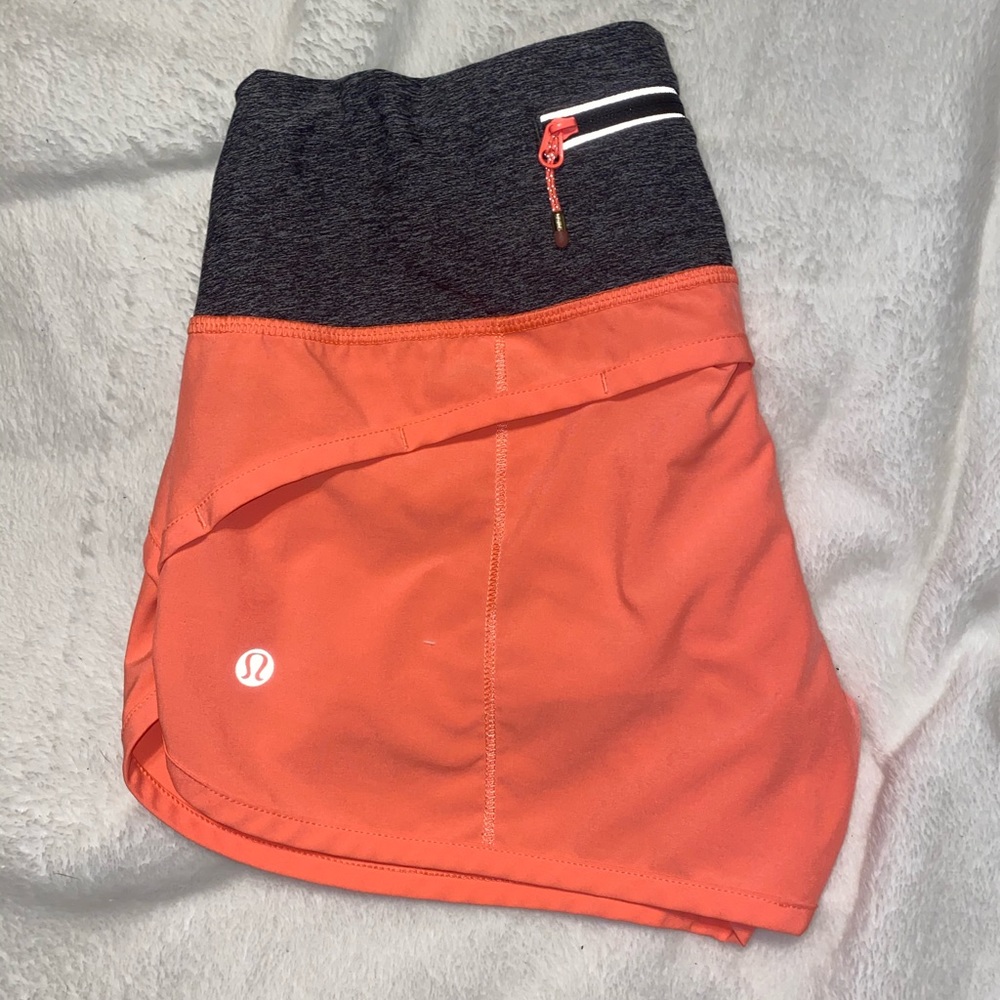 Coral lululemon speed up shorts!